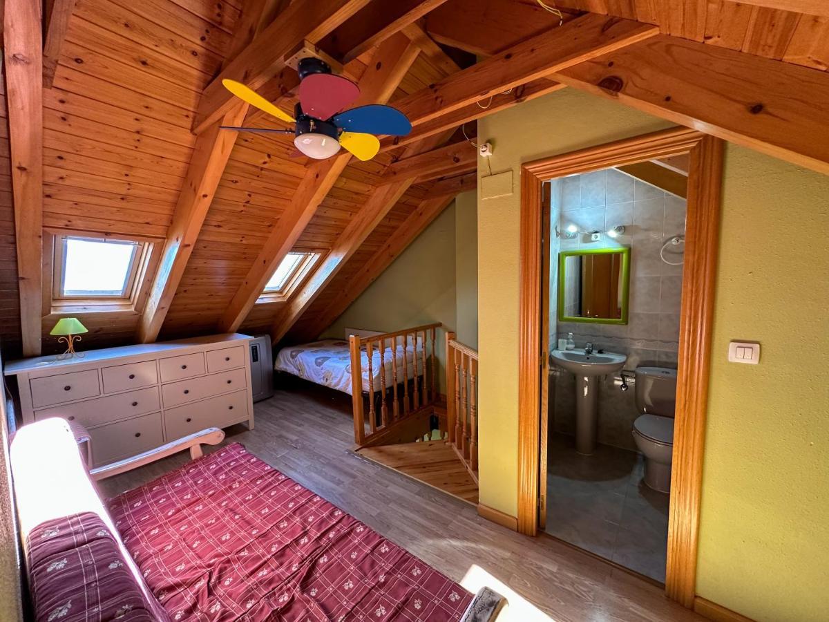 Acogedor Atico Duplex En El Centro En Biescas/4Pax公寓 外观 照片