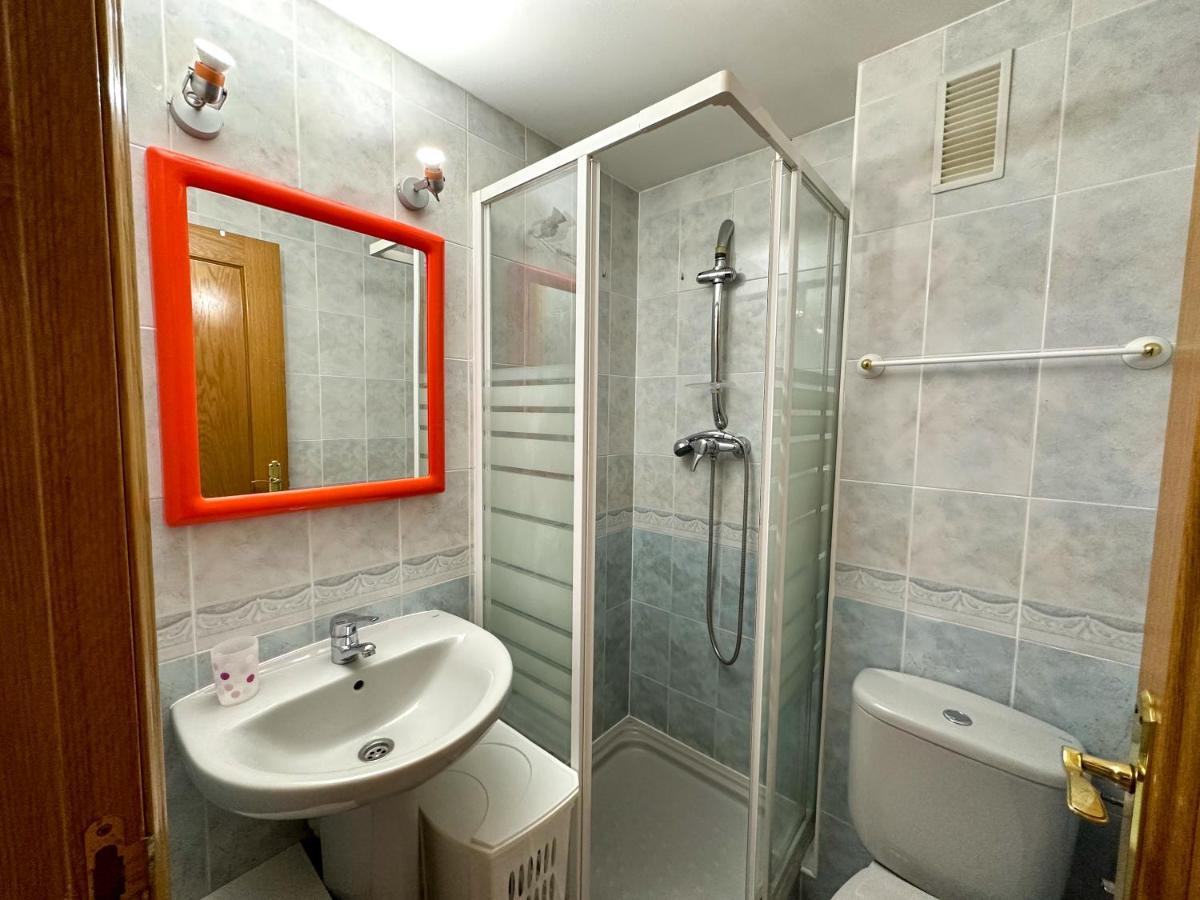 Acogedor Atico Duplex En El Centro En Biescas/4Pax公寓 外观 照片